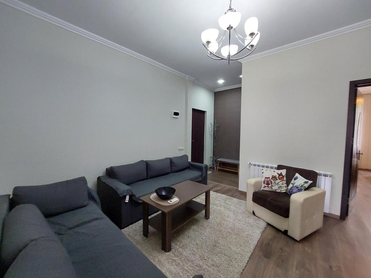 Helen'S House Apartment Batumi Ngoại thất bức ảnh